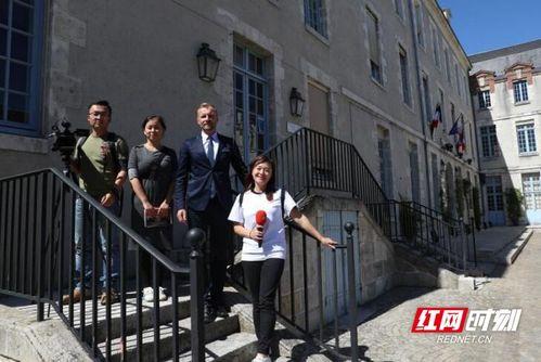 潍坊网红吃瓜事件视频,一场网络热议的幕后真相揭秘  第2张